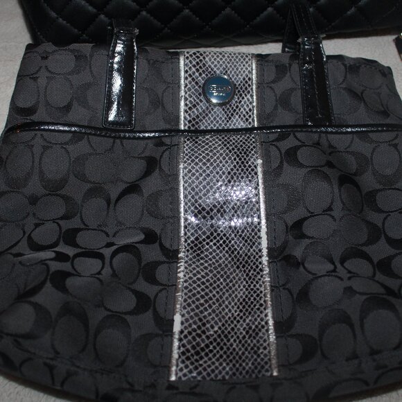 Purse Bundle ~ 23 bags and wallets ~ Coach, MK, Fossil, Marc Jacobs and more - Picture 13 of 16